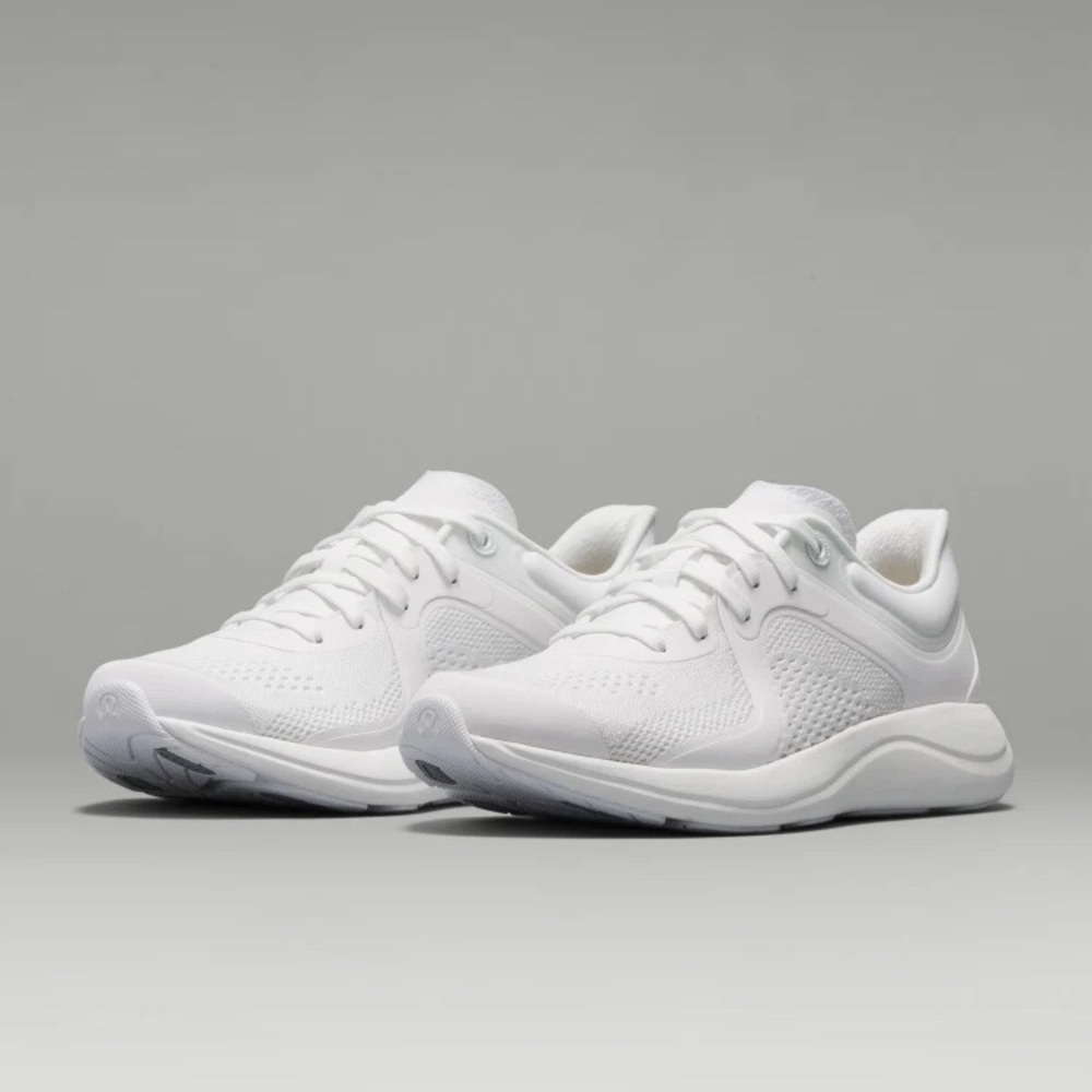 Lululemon chargefeel sneaker Sz 9